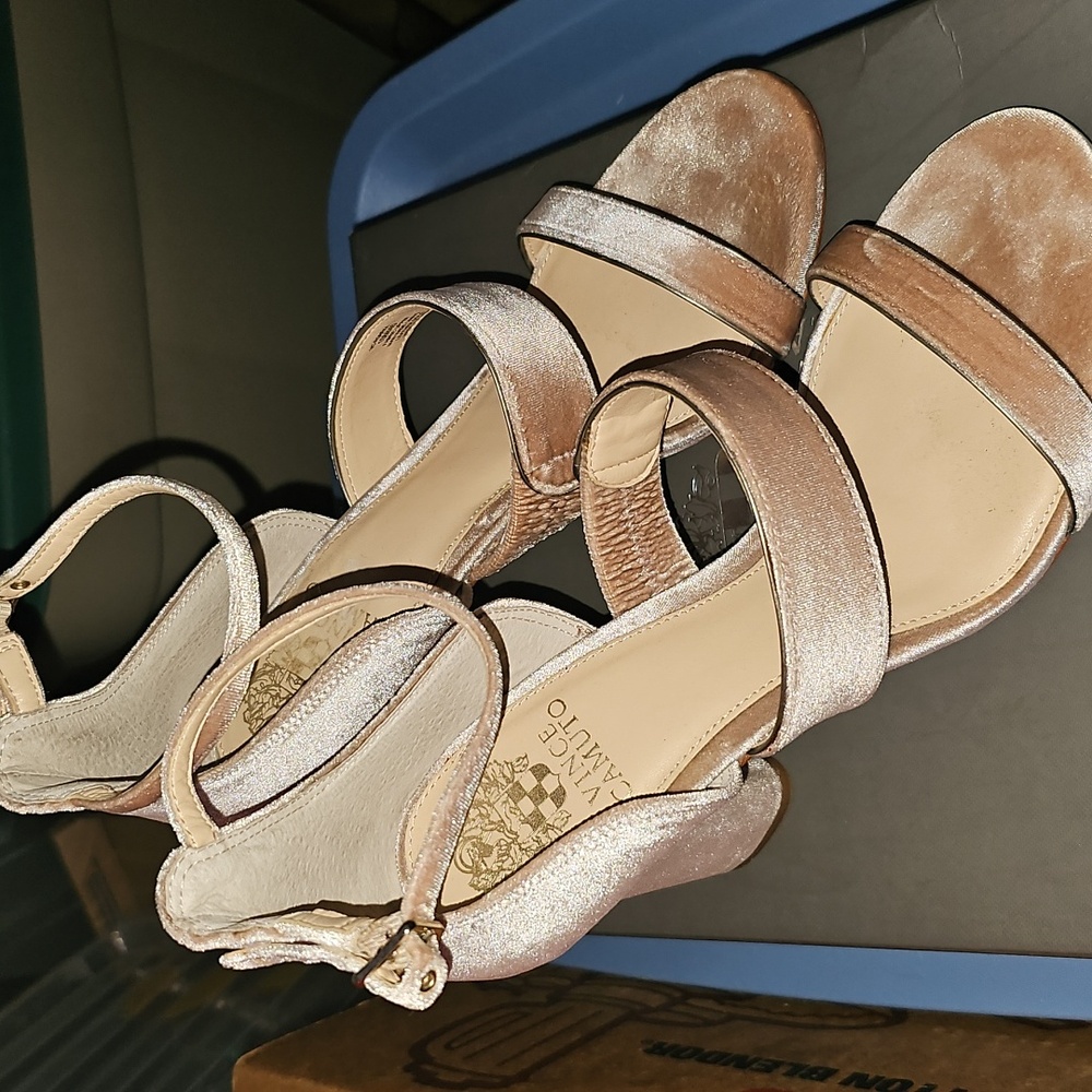 Vince Camuto Robeka Blush Velvet Women's Heeled Sandals Leather Soles Size 10M￼